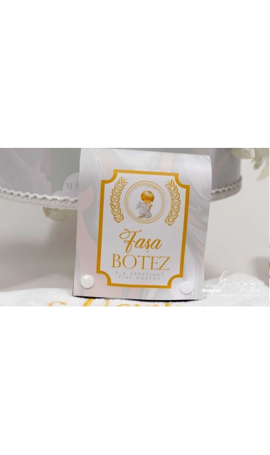 Trusou de botez cu ingeri si broderie personalizata aurie si pattern marble crem mint 23